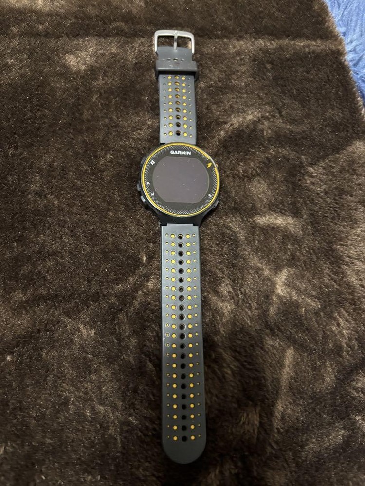 Garmin Forerunner 235J GPS Running Watch in Black and Yellow