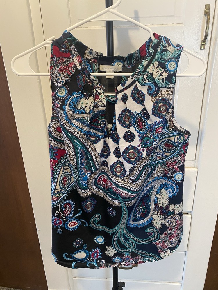 New York and Company Women's Tank Top Size Small Pattern Design