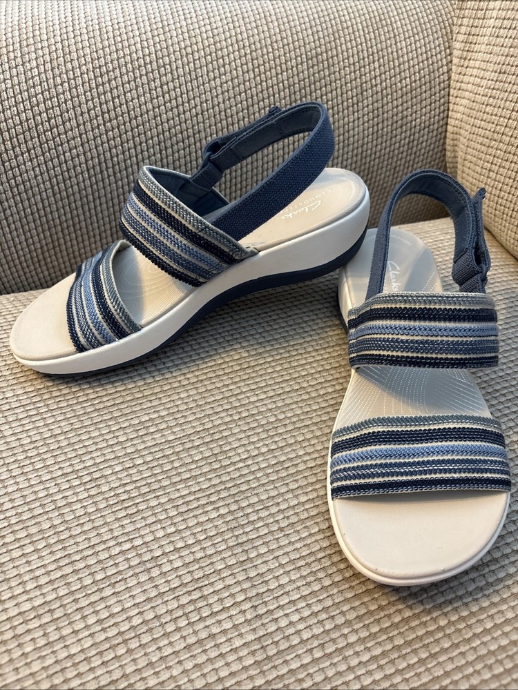 Clark’s Cloudsteppers Blue Women’s Size 8 M Sandals EUC