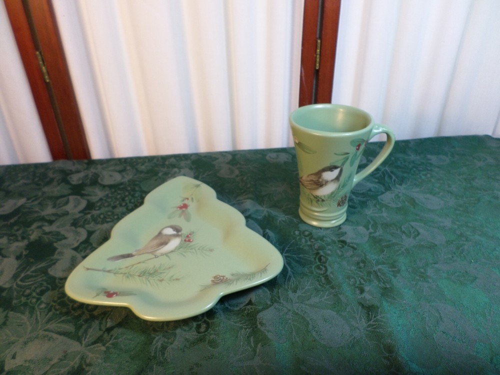 Pfaltzgraff Winterwood Mug & Christmas Tree Dish Set 2pc