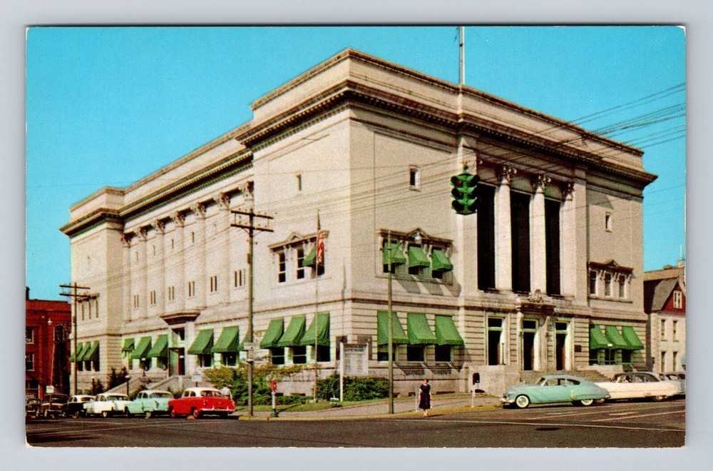 Huntington WV-West Virginia, City Hall Vintage Souvenir Postcard