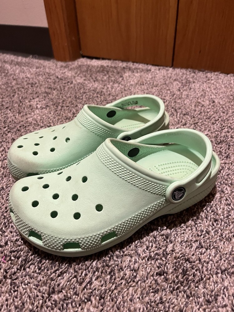 Mint Green Crocs Classic Clogs Women’s Size Comfort Casual Shoes
