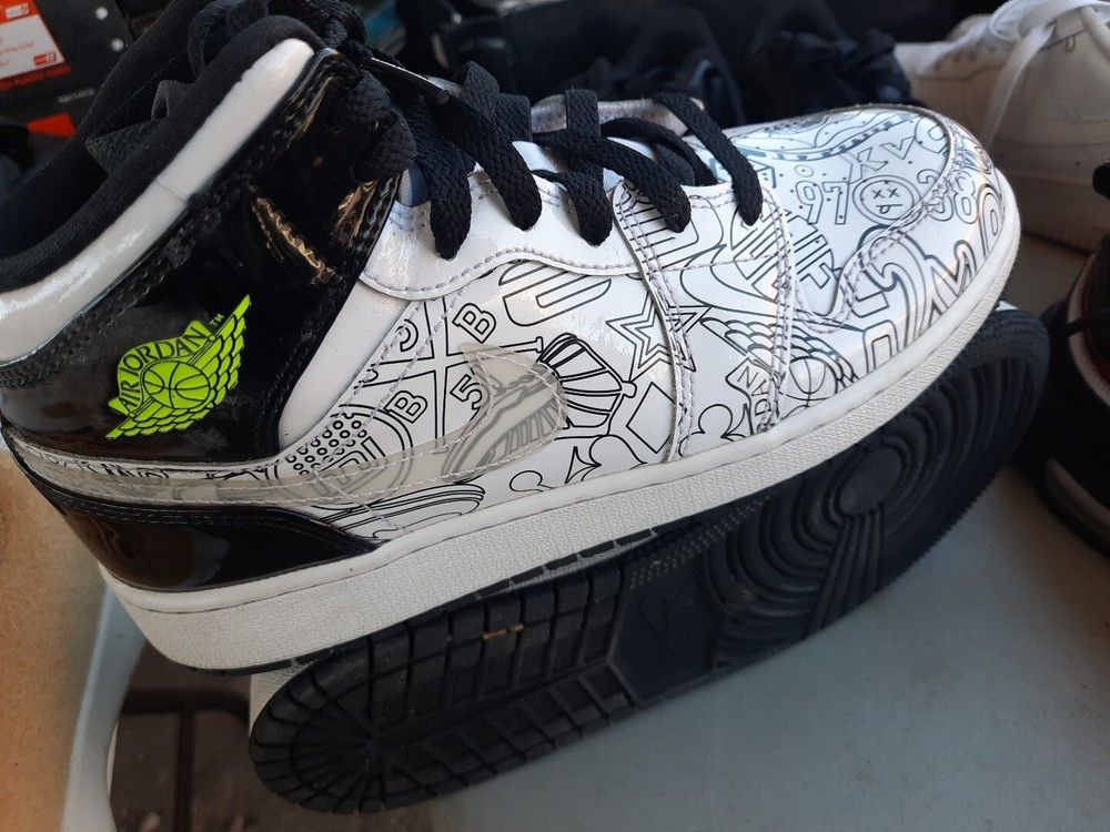 Jordan Retro Sneakers for Men and Women