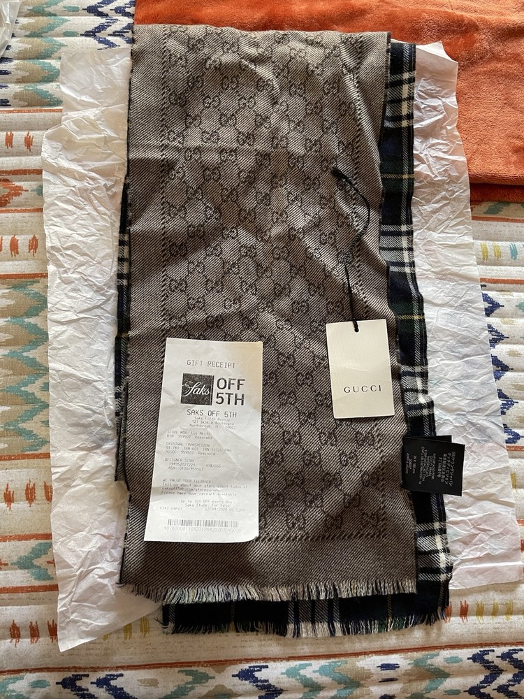 Authentic Gucci Scarf 100% Silk Luxury Fashion Accessory