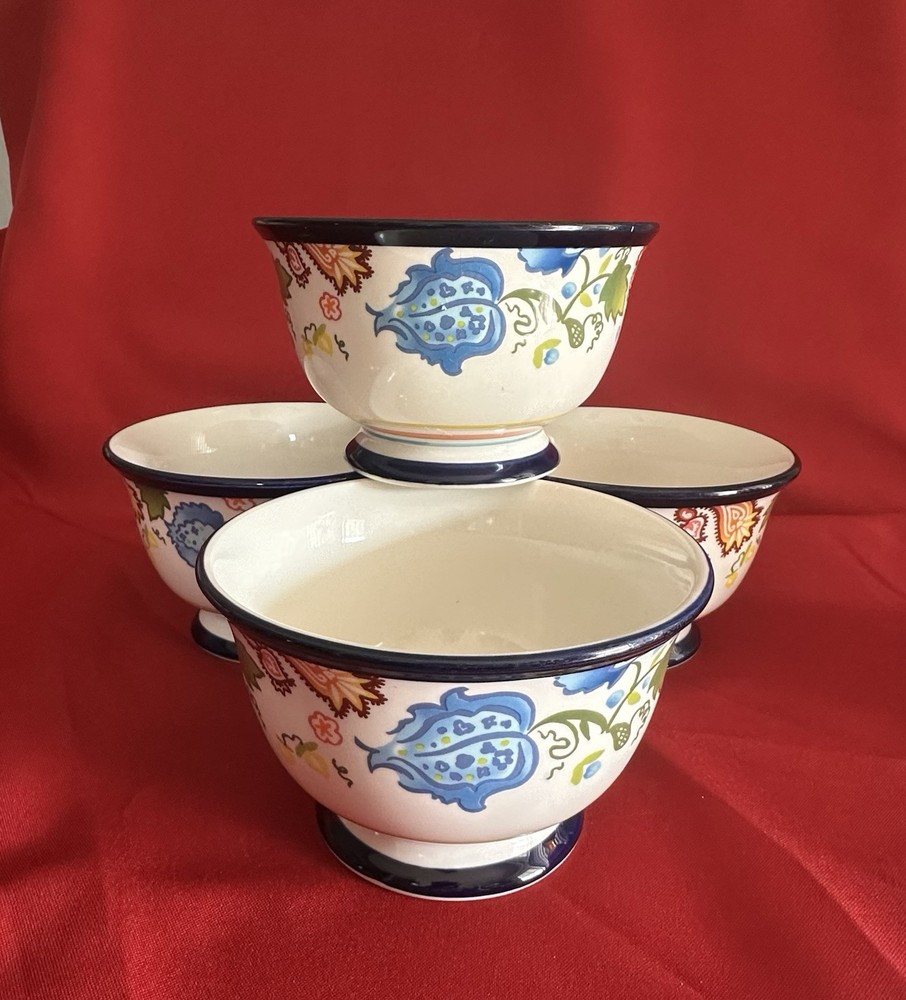 CARNIGAN FIELD Footed Stoneware Soup Cereal Bowl 5.5 x 3.5 Inches