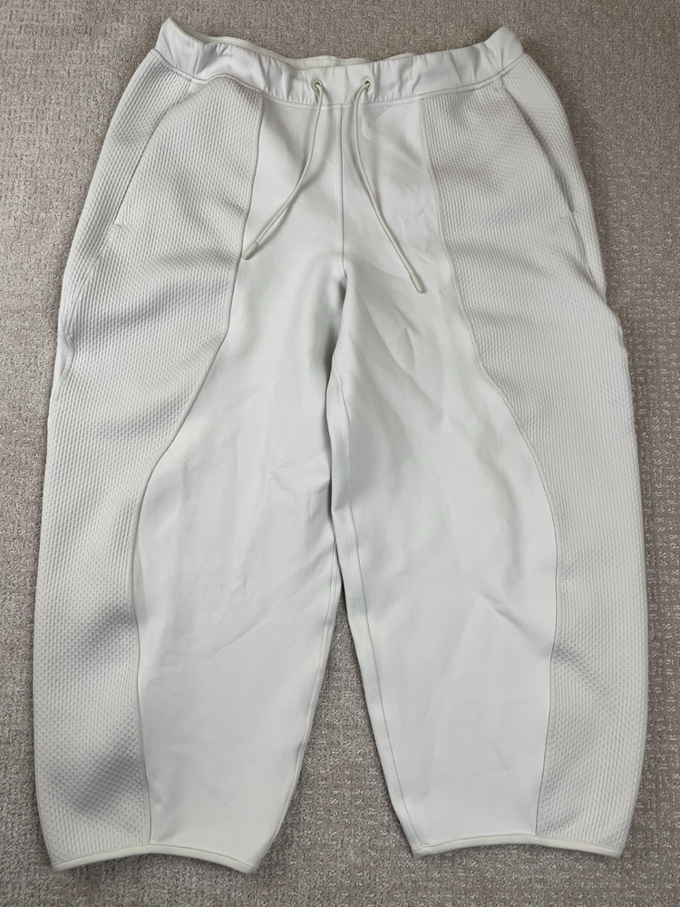 Lululemon Womens XL High Rise Relaxed Tapered Pants in Bone