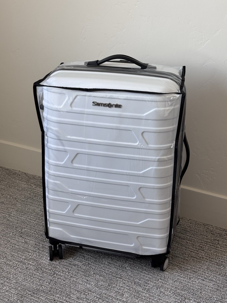 Samsonite Omni 2 Hardside Carry-on W/ Spinner Wheels (23x16) Luggage with Cover