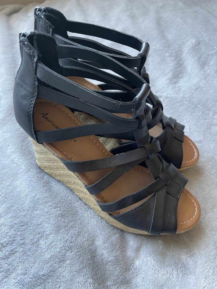 American Eagle Womens Heels Sandals Strappy Black Caged size 6.5