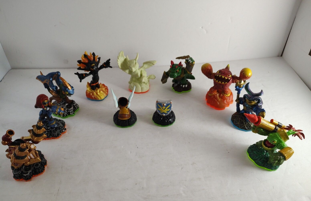 Skylanders Giants Figures Lot Of 11 Activision Spyro