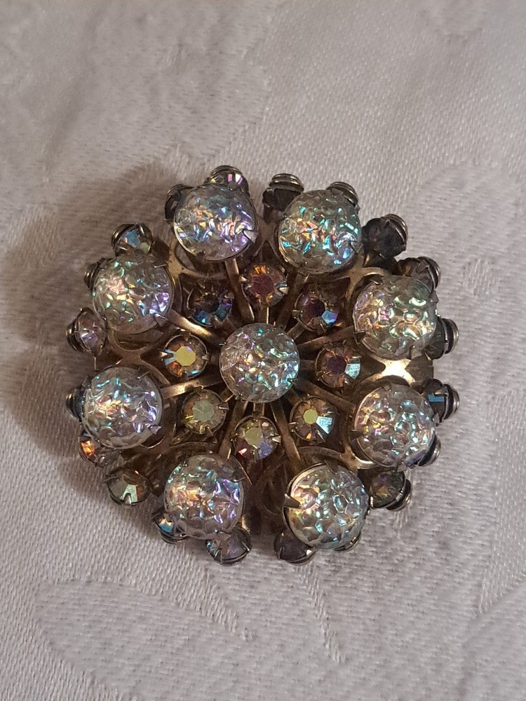 Vintage Aurora Borealis Rhinestone Gold Tone Prong Setting Brooch Pin
