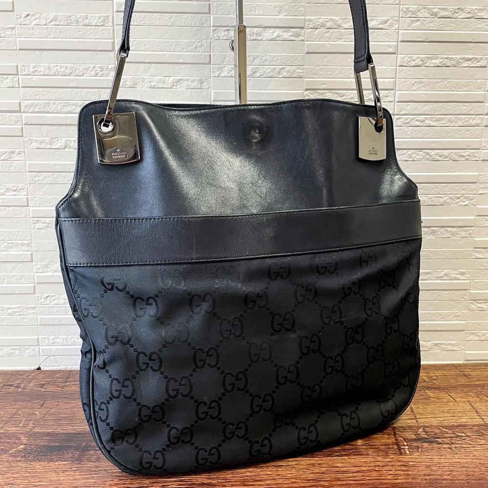 Gucci Gg Nylon Leather Shoulder Bag Silver Metal Fittings Black