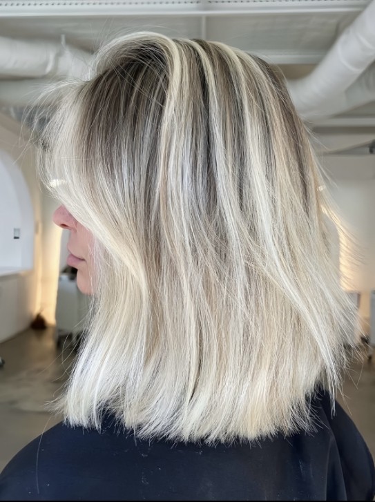 Short Blonde Ombre Wave 13x4 Lace Front Human Hair Wig for Women