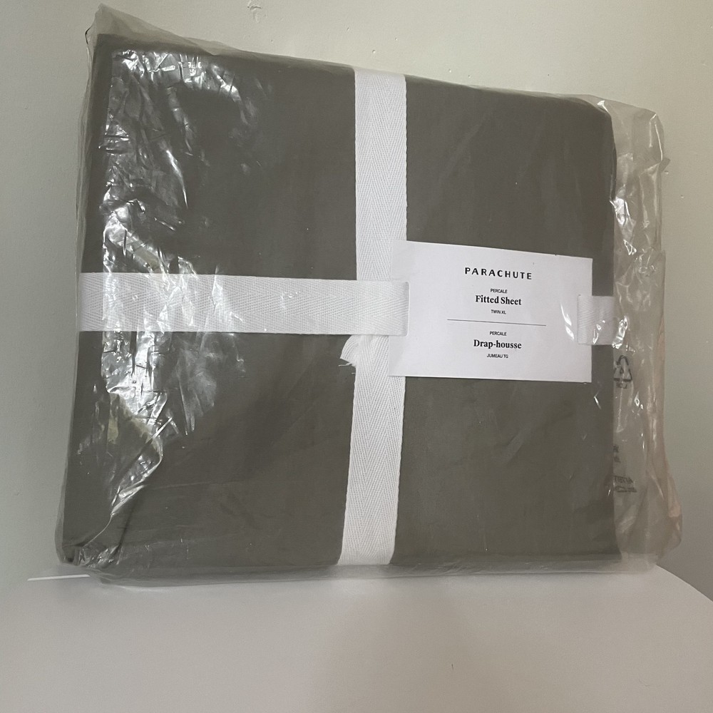 Parachute Percale  TWIN XL Fitted Sheet Moss *New in package