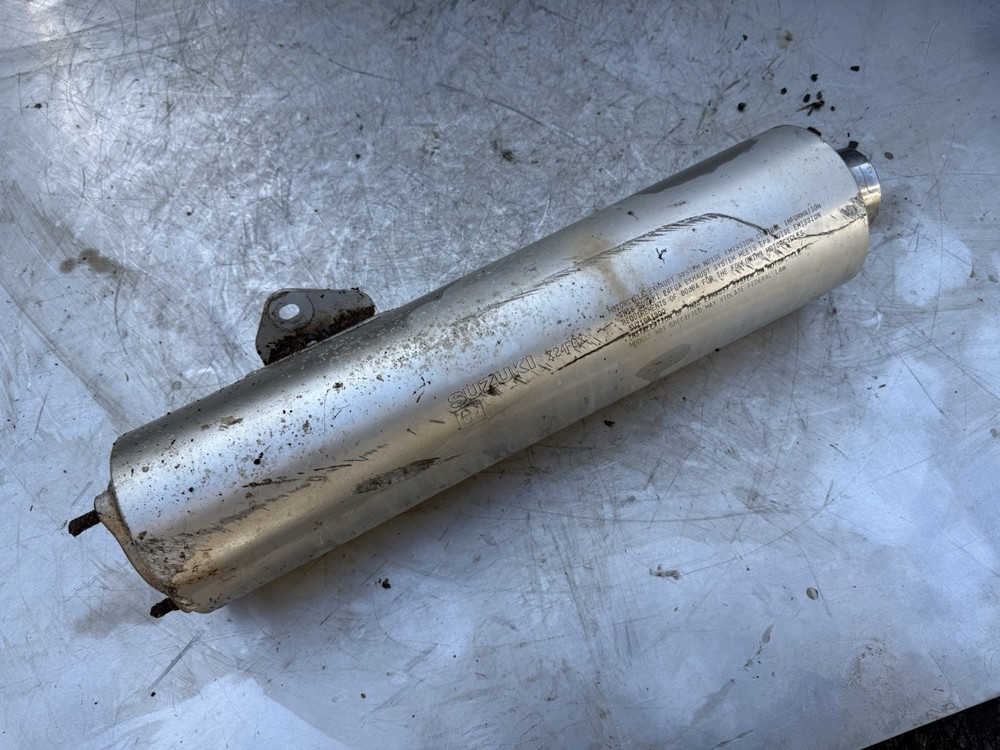 Suzuki GSXR1300 GSXR 1300 Hayabusa Exhaust Muffler Silencer Can Oem Genuine 24F0