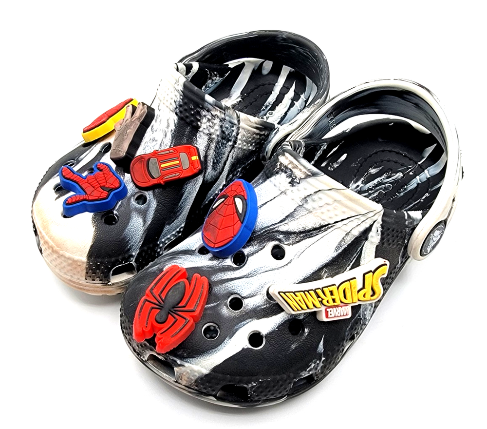 CROCKS KIDS 9 CLASSIC MARBLED CLOGS BLACK WHITE SPIDER MAN MARVEL CAR CHARMS