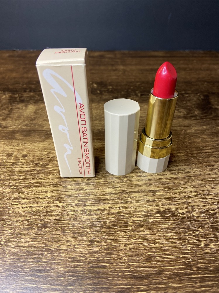 New Vintage 1988 Avon Satin Smooth Lipstick .13oz Apple Red Unused