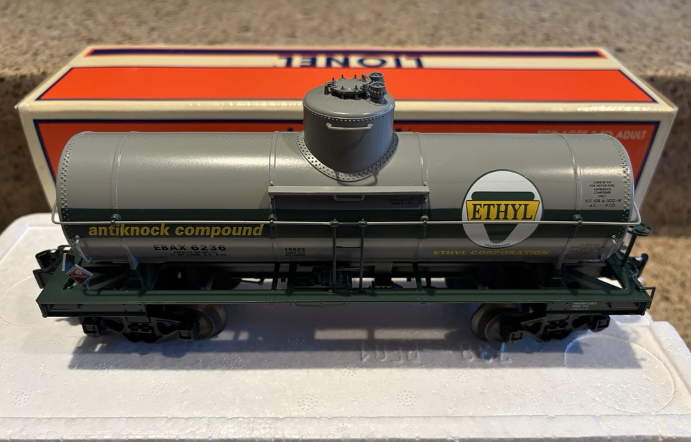 Lionel 6-19625 Ethyl Single Dome 8000 Gallon Tank Car 2001 C9