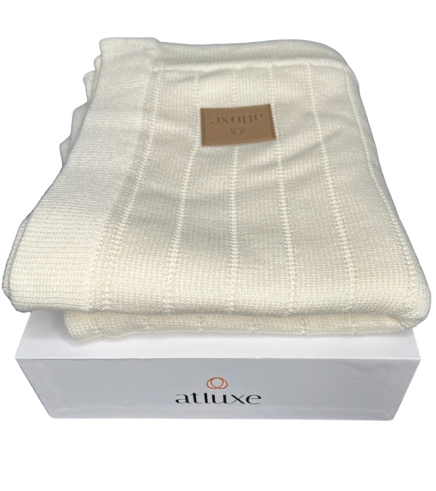 Atluxe Baby Thermal Receiving Blanket, 100% Merino Wool, 31x40 inches