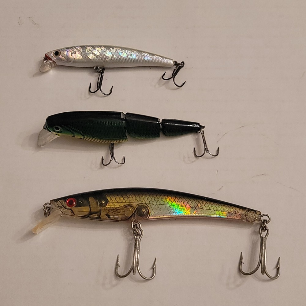 Lot Of 3 Fishing Lures Diving Crankbaits Freshwater Tackle 3.5-5.5