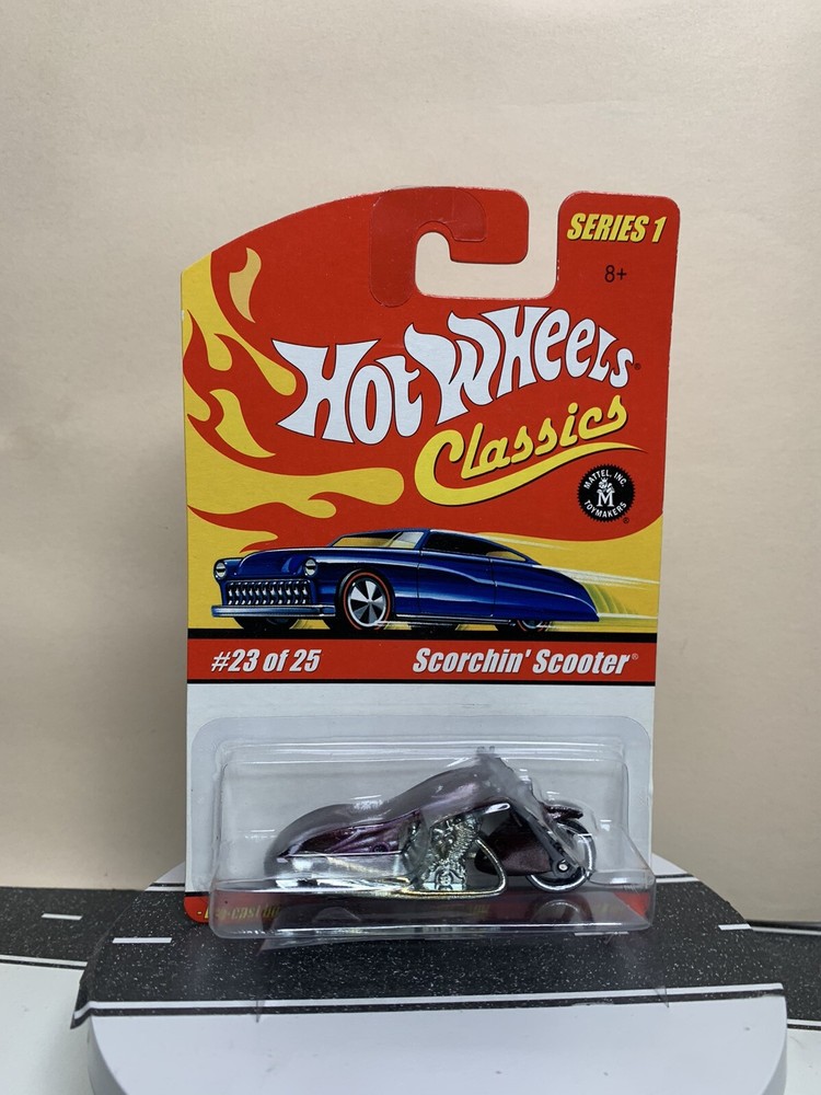 2005 Hot Wheels Classics Series 1 Scorchin Scooter Spectraflame Purple #23 NIP