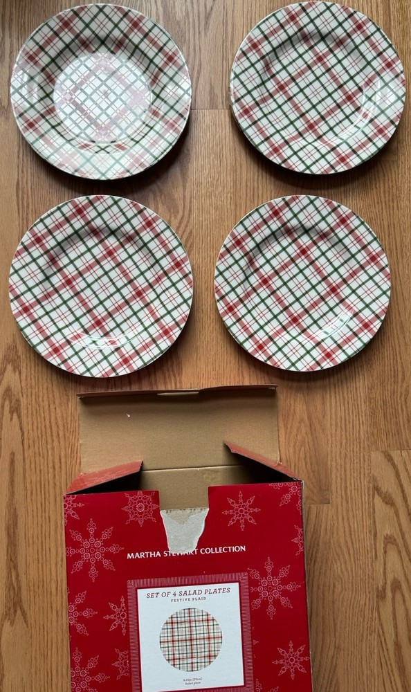 Martha Stewart Lot 4 Salad Plates Red/Green Festive Plaid 9.25” Christmas Macy’s