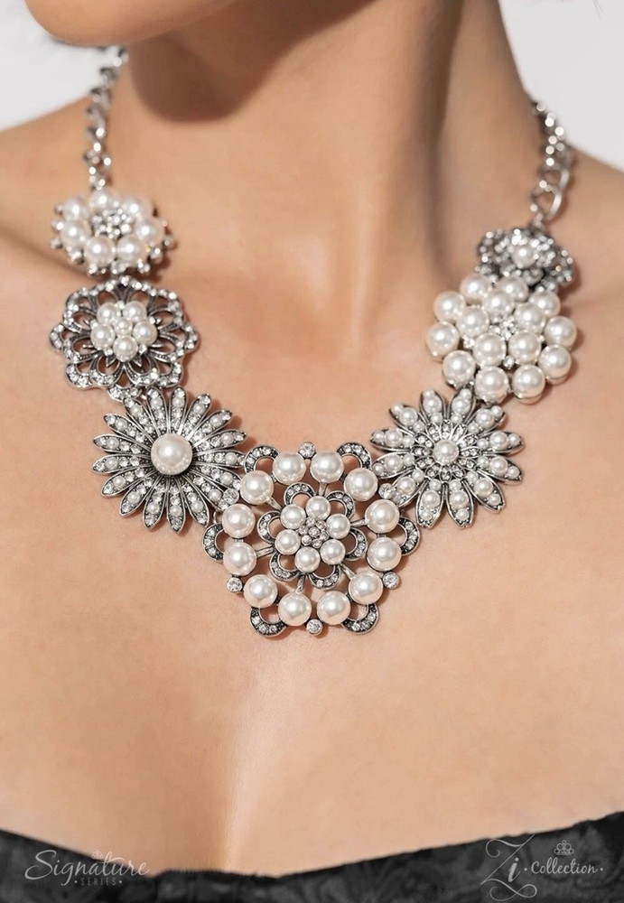 The Raven Zi Collection Paparazzi SOLD AS SET Necklace & Matching Bracelet