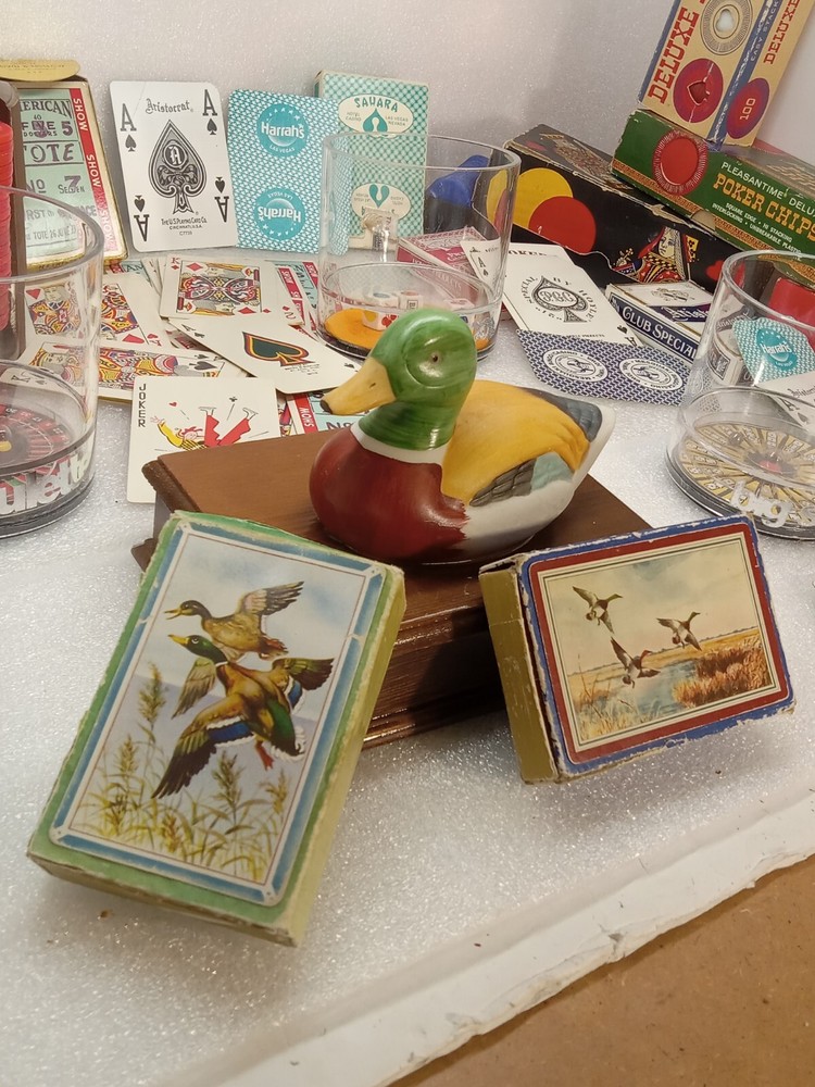 Duck Cards Poker Lot: 8 Decks Of Cards, Caddies, Chips, Cup Games Jackpot (B.22)