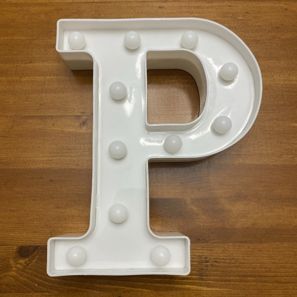 Electric “P” Sign Includes Two AA Batteries