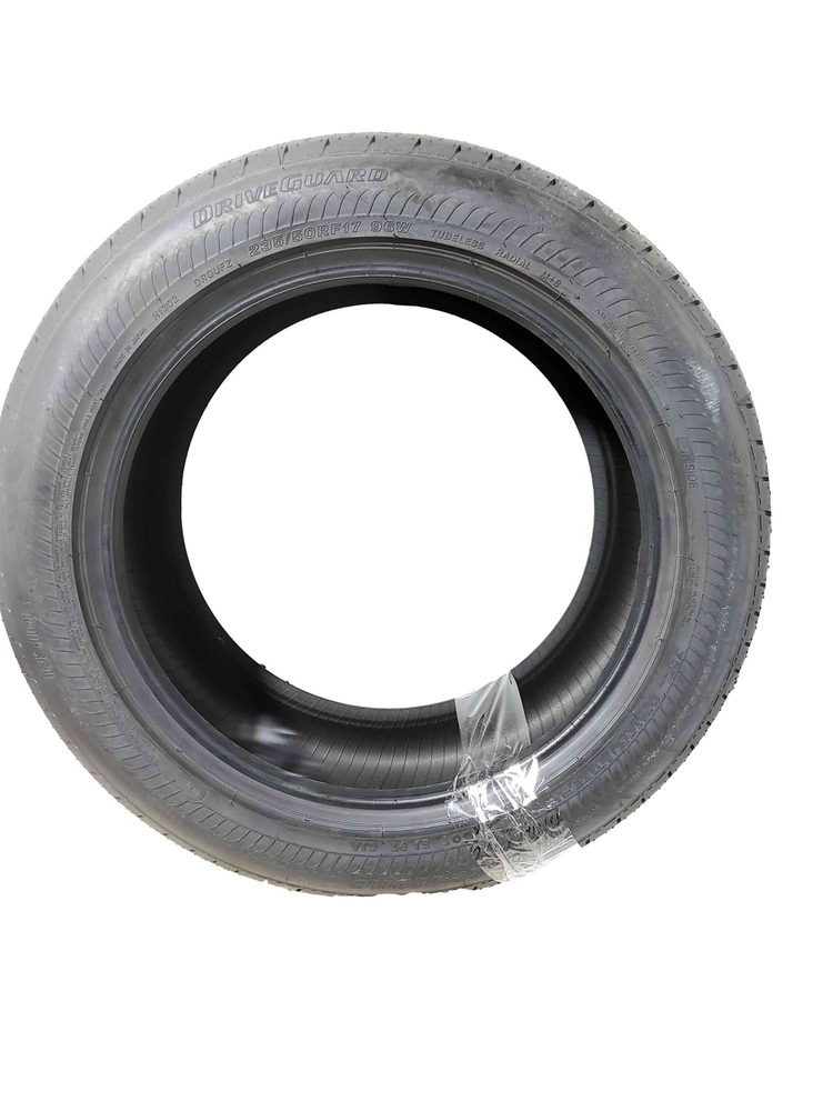 P235/50R17 Bridgestone NEW Driveguard RFT 96 W New 11/32nds