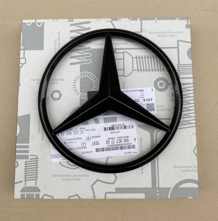 Genuine W463a W464 G-Class Radiator Grill Black Star Emblem For Benz