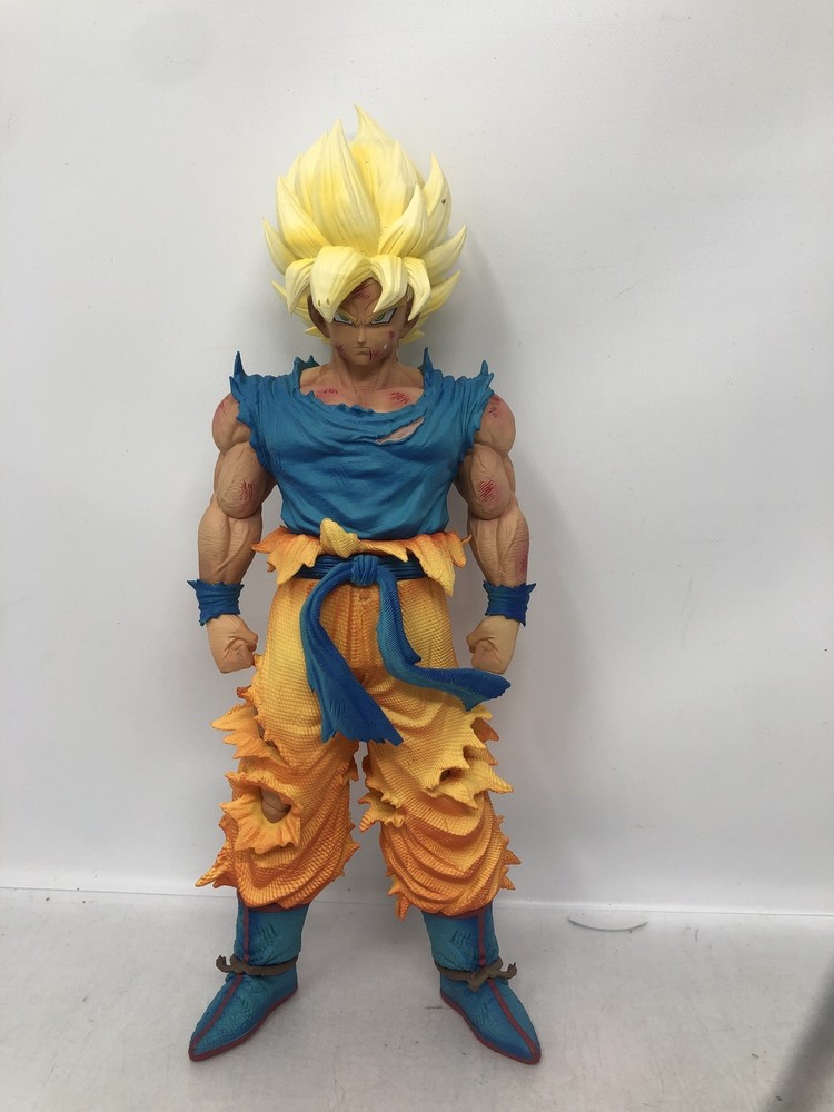 Bandai S.H.Figuarts Super Saiyan Goku Action Figure  Dragon Ball Z