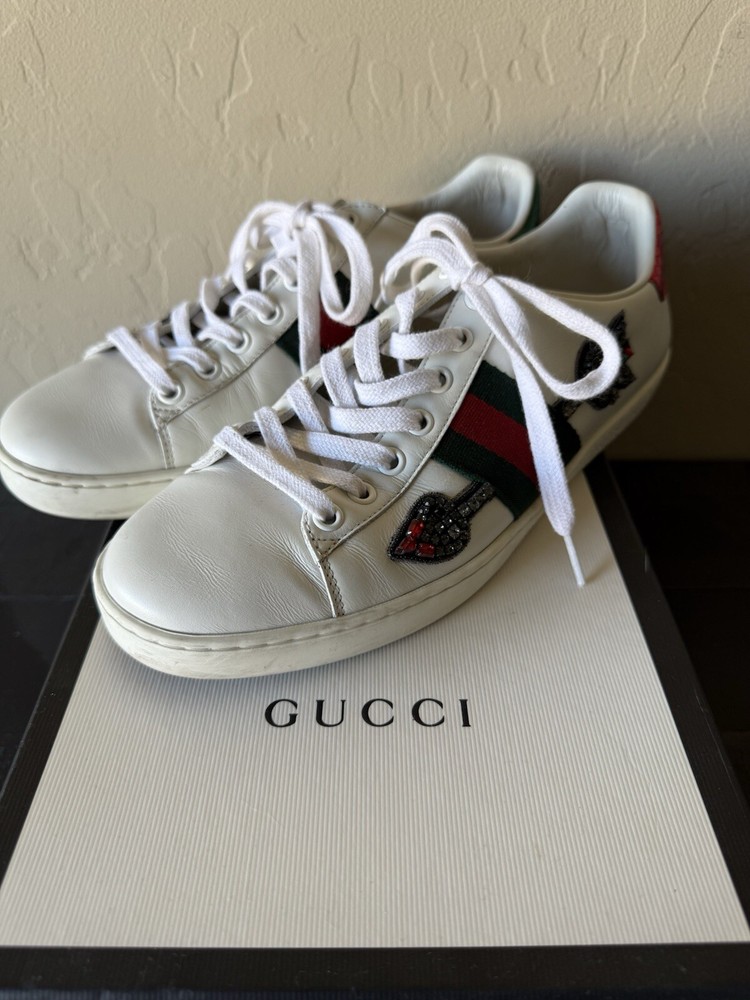 Gucci Ace Embroidered Arrow (Woman’s)