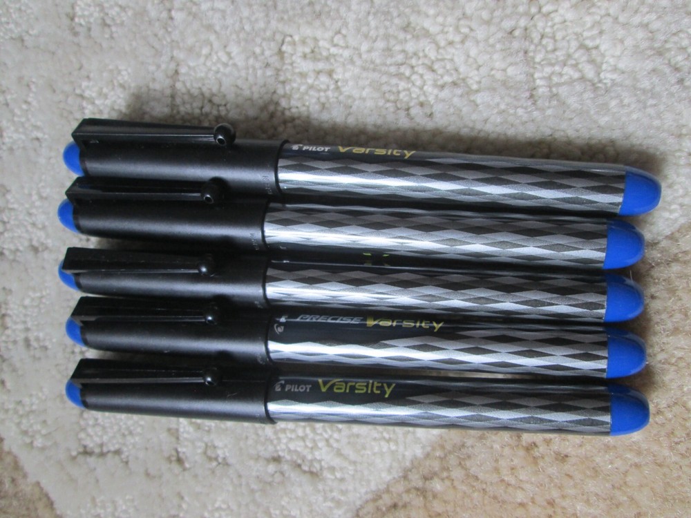 5 NWOB Pilot Varsity Disposable Fountain Blue Ink Pens