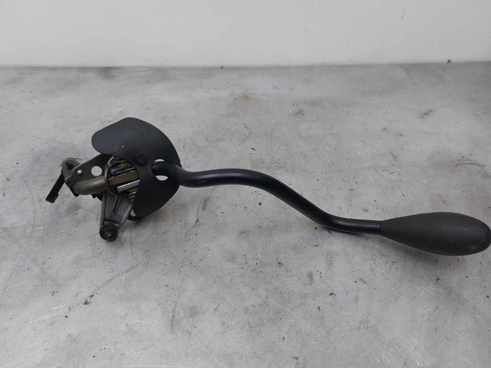 CHRYSLER GRAND VOYAGER 2006 (LHD) AUTO GEAR SELECTOR