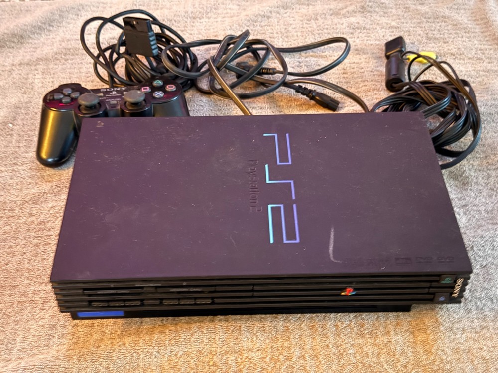Sony PlayStation 2 Console - Black (SCPH-39001)