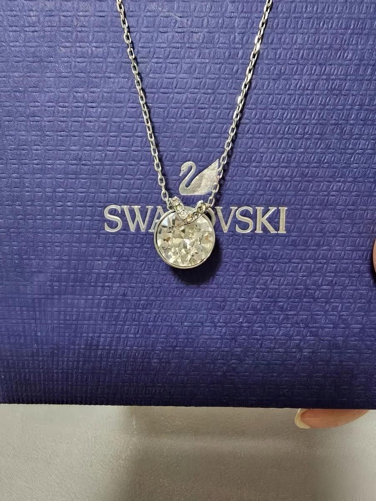 Swarovski Bella Summer necklace new box