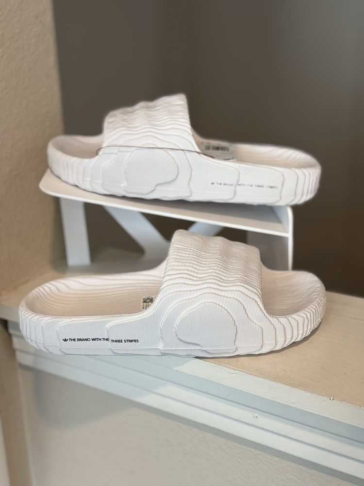 Adidas Mens Size 8 Adilette 22 Mens Casual Slide Crystal White HQ4672