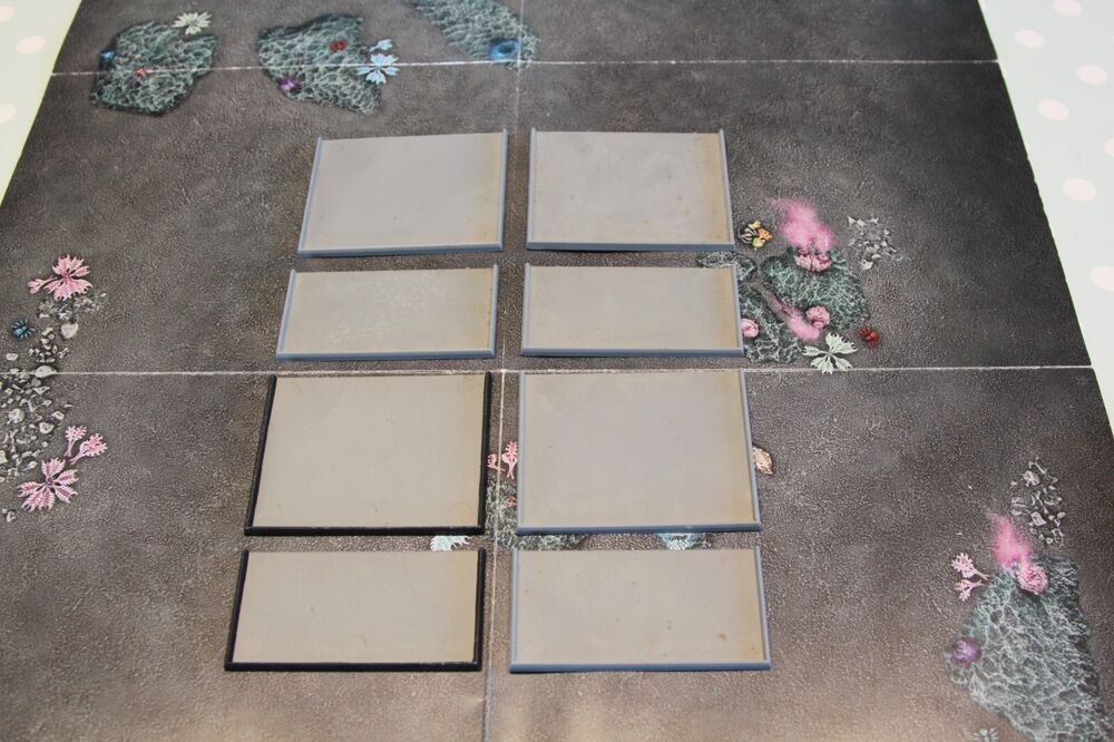 WARHAMMER FANTASY BATTLES- x8 ORIGINAL MODULAR MOVEMENT TRAYS PLASTIC -OLD WORLD