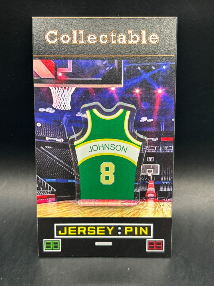 Seattle Supersonics Eddie Johnson vintage retro jersey lapel pin collectible