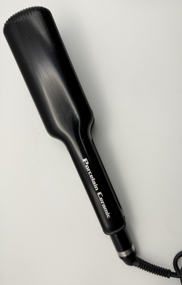 BABYLISS  PRO BP9561 PORCELAIN CERAMIC 2” STRAIGHTENING IRON