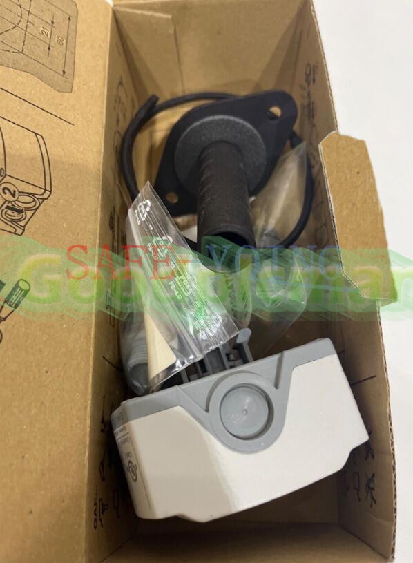 1PC New Siemens QAM2171.040 Temperature Sensor