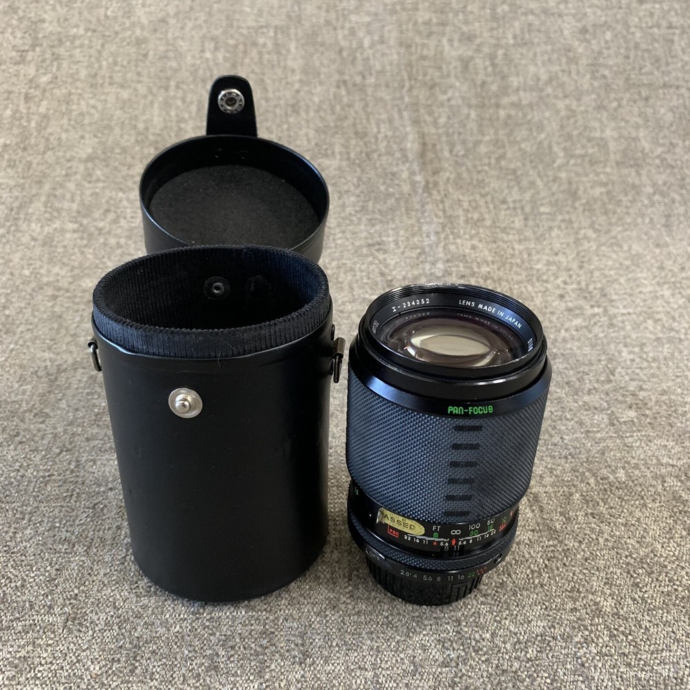 Sigma 135mm f/2.8 SLR Lens for Konica Mount with Case
