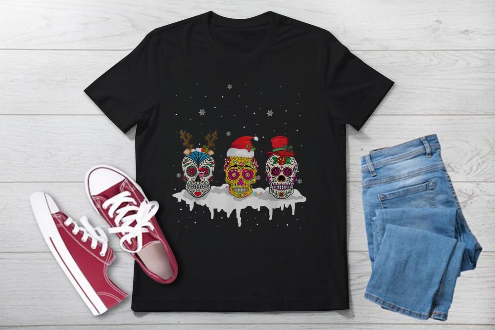 Christmas Sugar Skull Santa Hat Reindeer Antlers snow Gifts T-Shirt