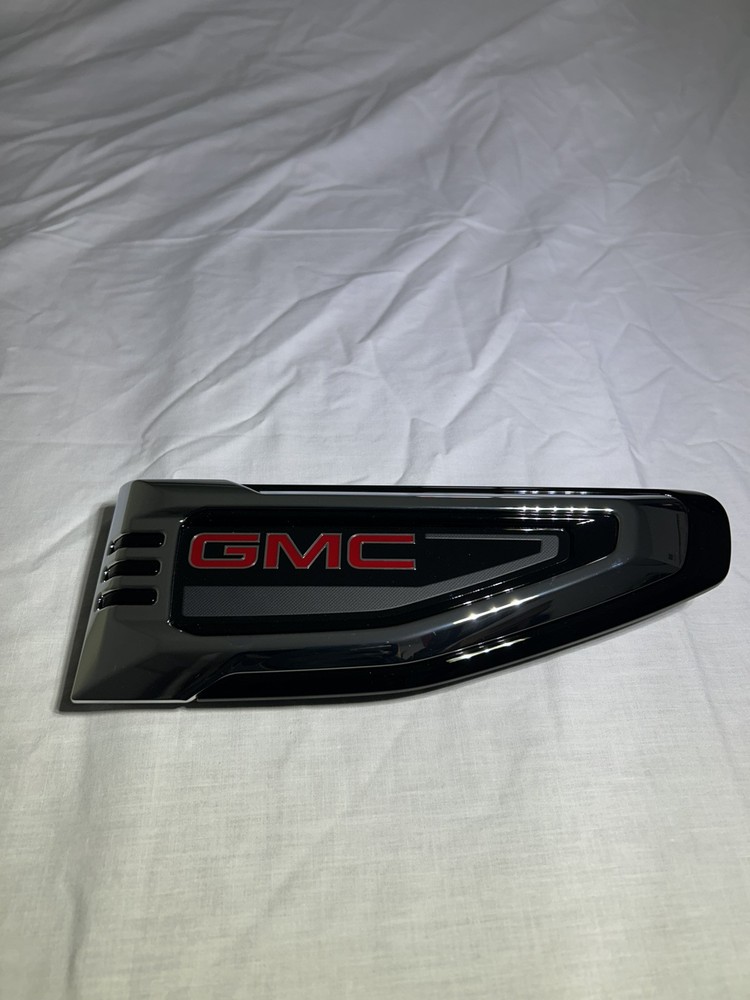 2021-25 GMC Front Driver Side Silver Fender Vent OEM Bright Trim
