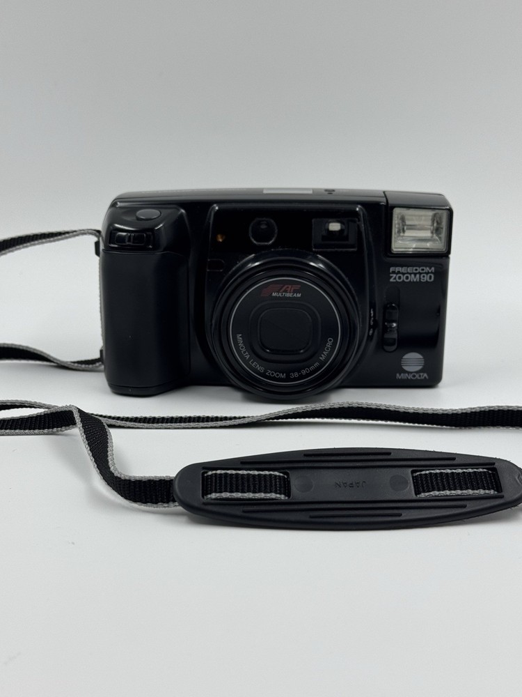 Minolta Freedom Zoom 90 35mm Point & Shoot Film Camera *USED* No Battery