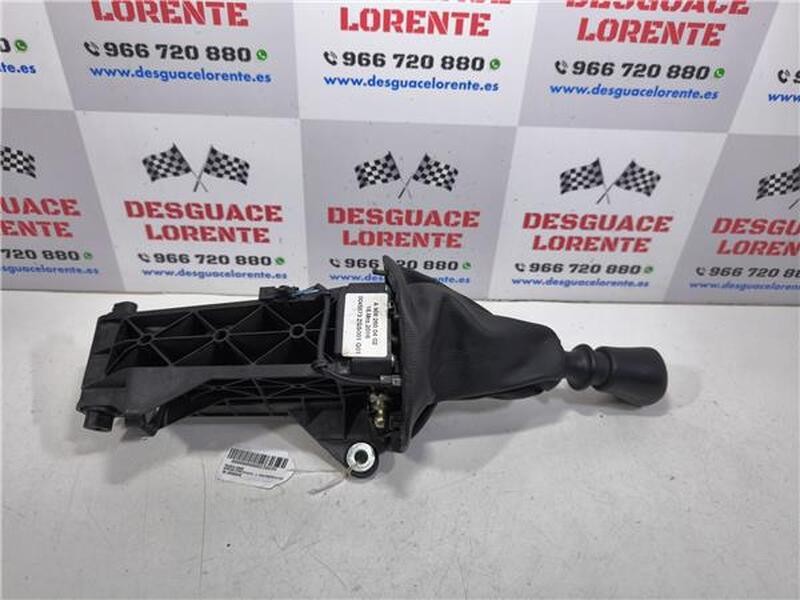 A9062600402 Mercedes Sprinter 02.00 gear lever - open box 230654