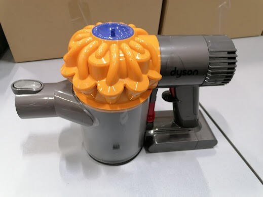 Dyson DC62 Vacuum Cleaner Non-Working For Parts No Accessories