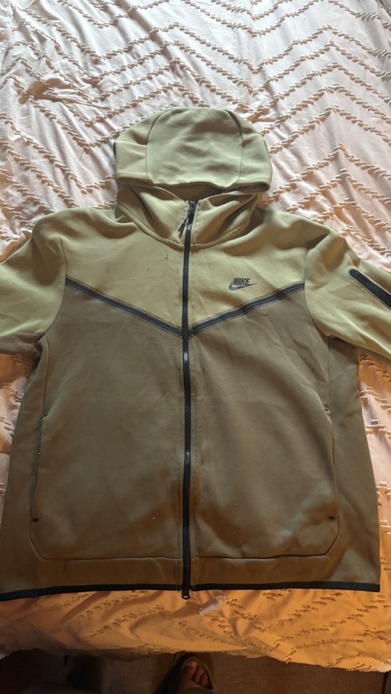 Nike Men's Tech Fleece Hoodie Size L, Green/Olive, Full Zip