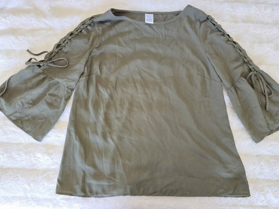 Time & True Olive Green Shirt NWT Medium 8-10