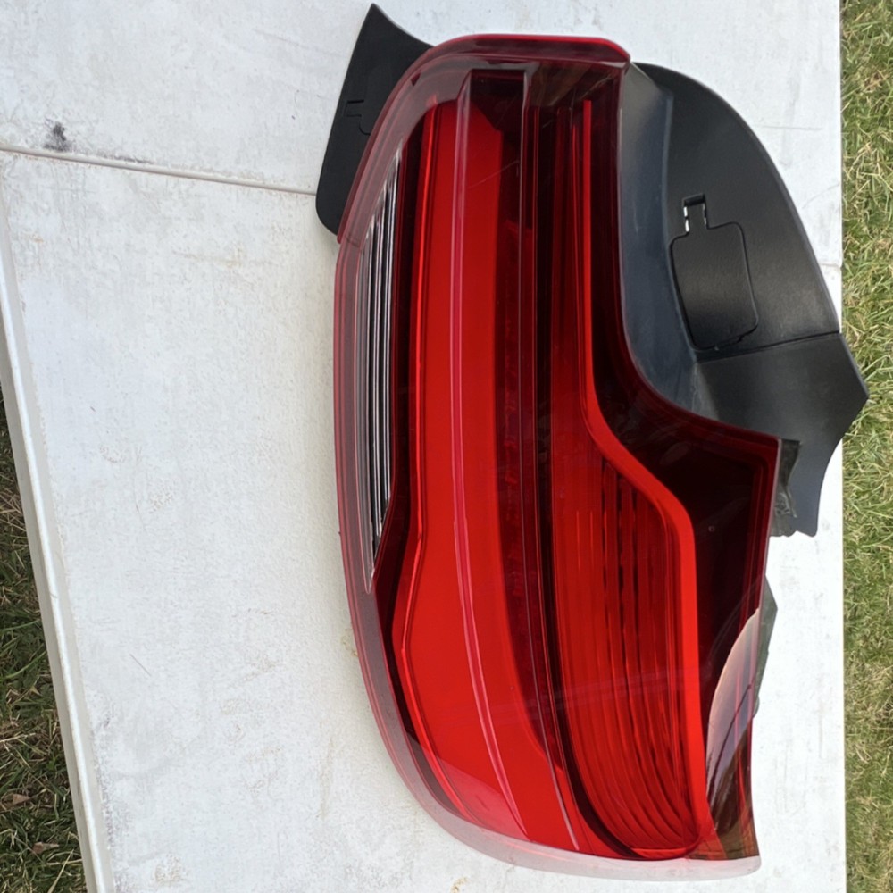 BMW 230 M2 TAIL LIGHT RIGHT PASSENGER 7420994 2018 2019 LED OEM